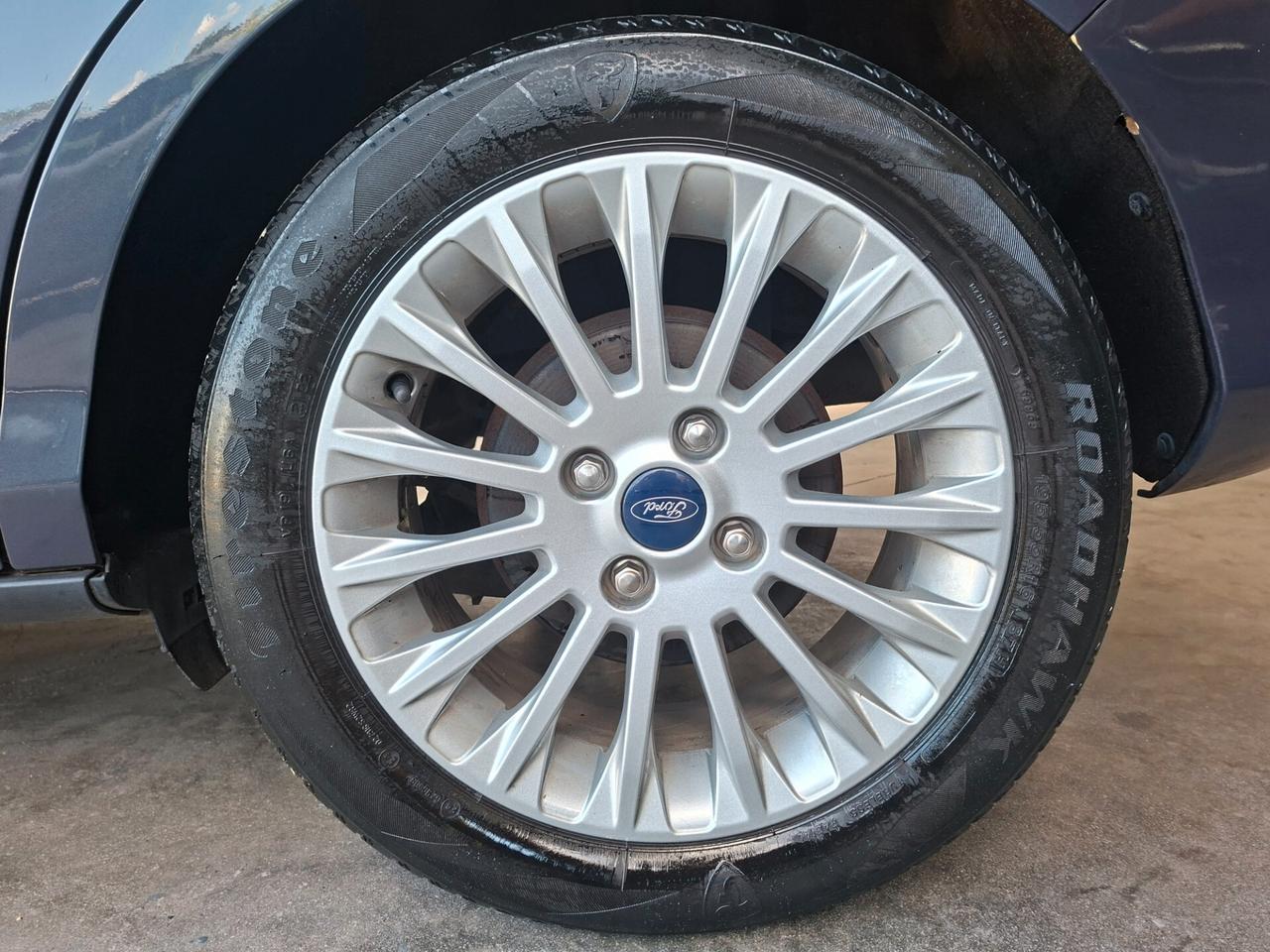 Ford B-Max 1.5 TDCI / CINGHIA FATTA / DA NEOPATENTATI