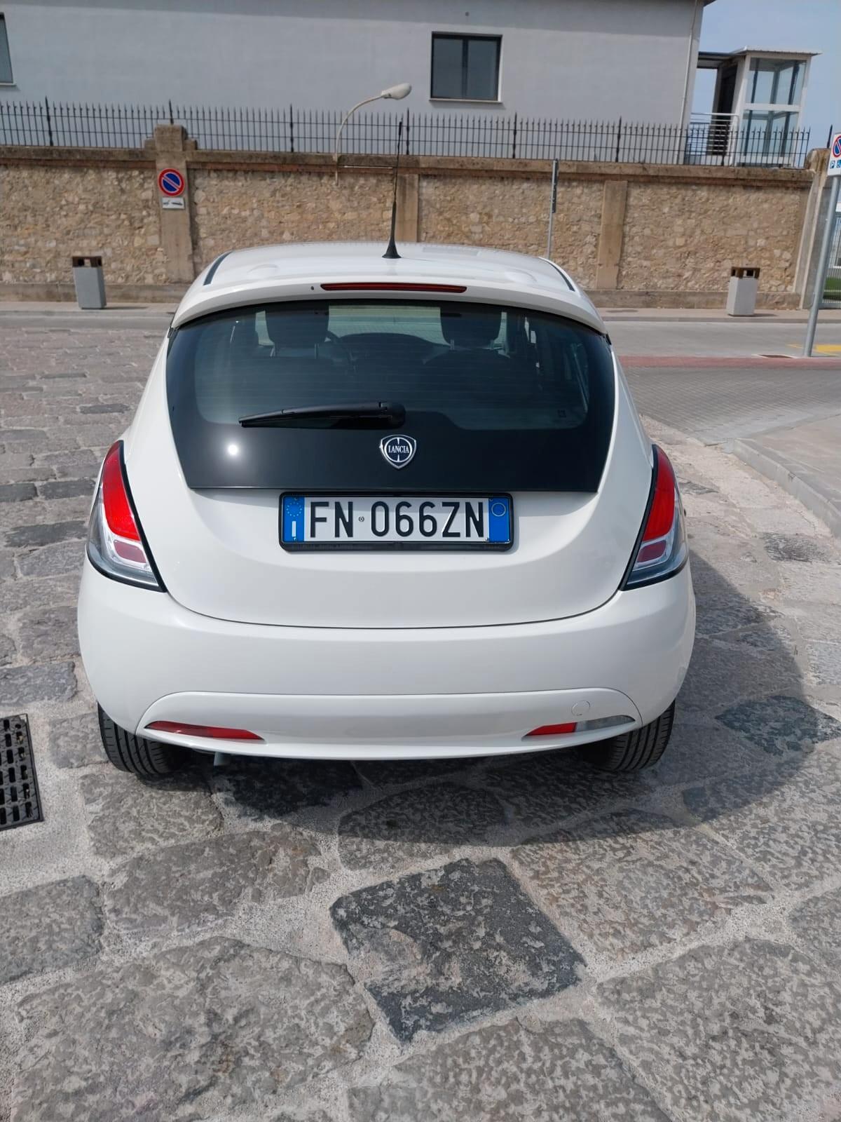 Lancia Ypsilon 1.2 GPL CASA MADRE POCHI KM