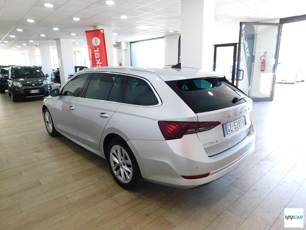 SKODA - Octavia Station Wagon - Octavia 2.0 TDI EVO SCR DSG Wagon Style