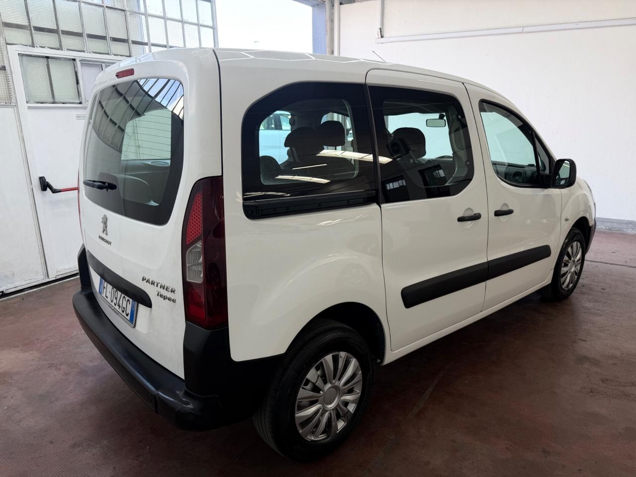 Peugeot Partner Tepee BlueHDi 75 Access