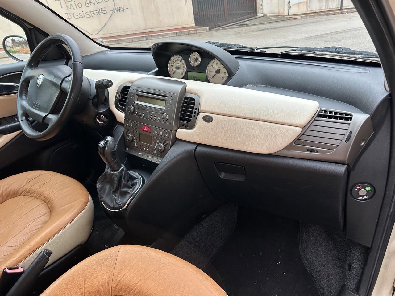 Lancia Ypsilon 1.3 Multijet ideale per neo patenta