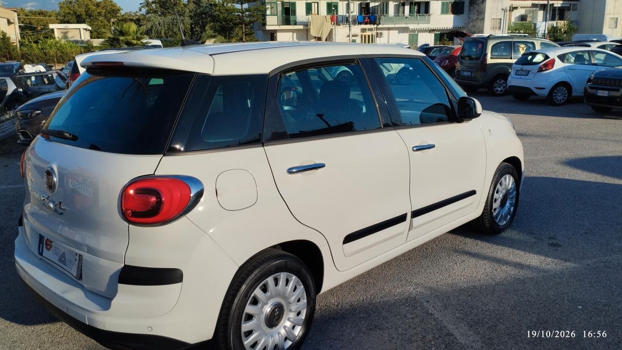 Fiat 500L Pro 1.6 MJT 120CV Mirror