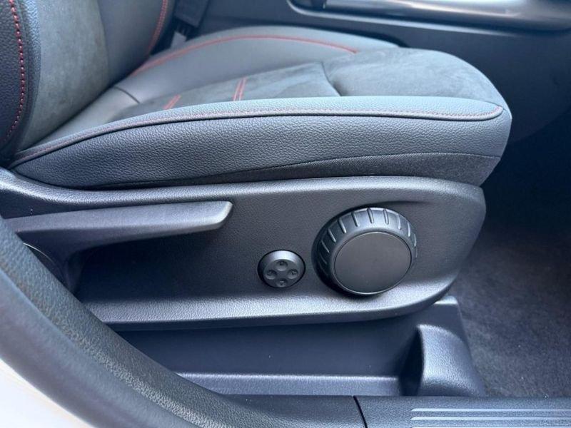 Mercedes-Benz GLA 180 Automatic AMG Line Premium