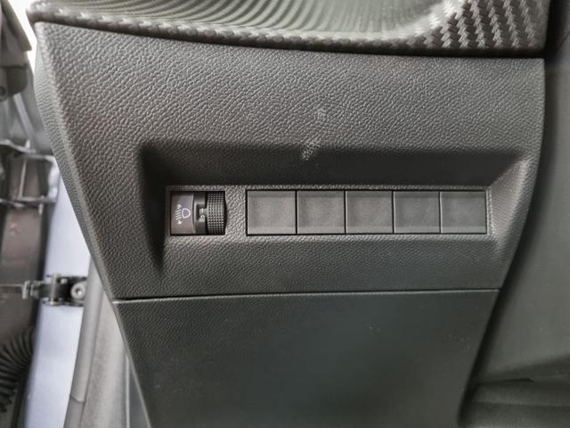 PEUGEOT 208 PureTech 100 Stop&Start 5 porte Allure