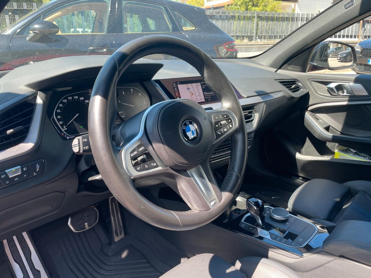 Bmw 116 116d 5p. Msport