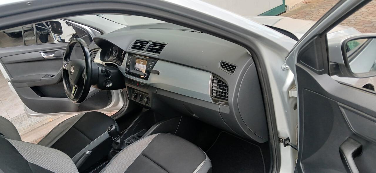 Skoda Fabia 1.0 benzina neopatentati