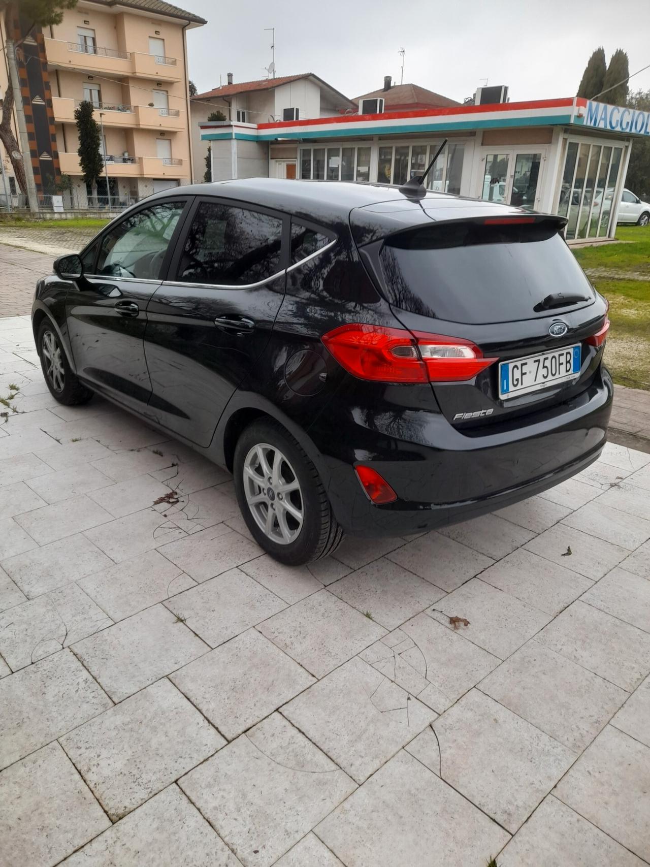 Ford Fiesta 1.1 75 CV GPL 5 porte