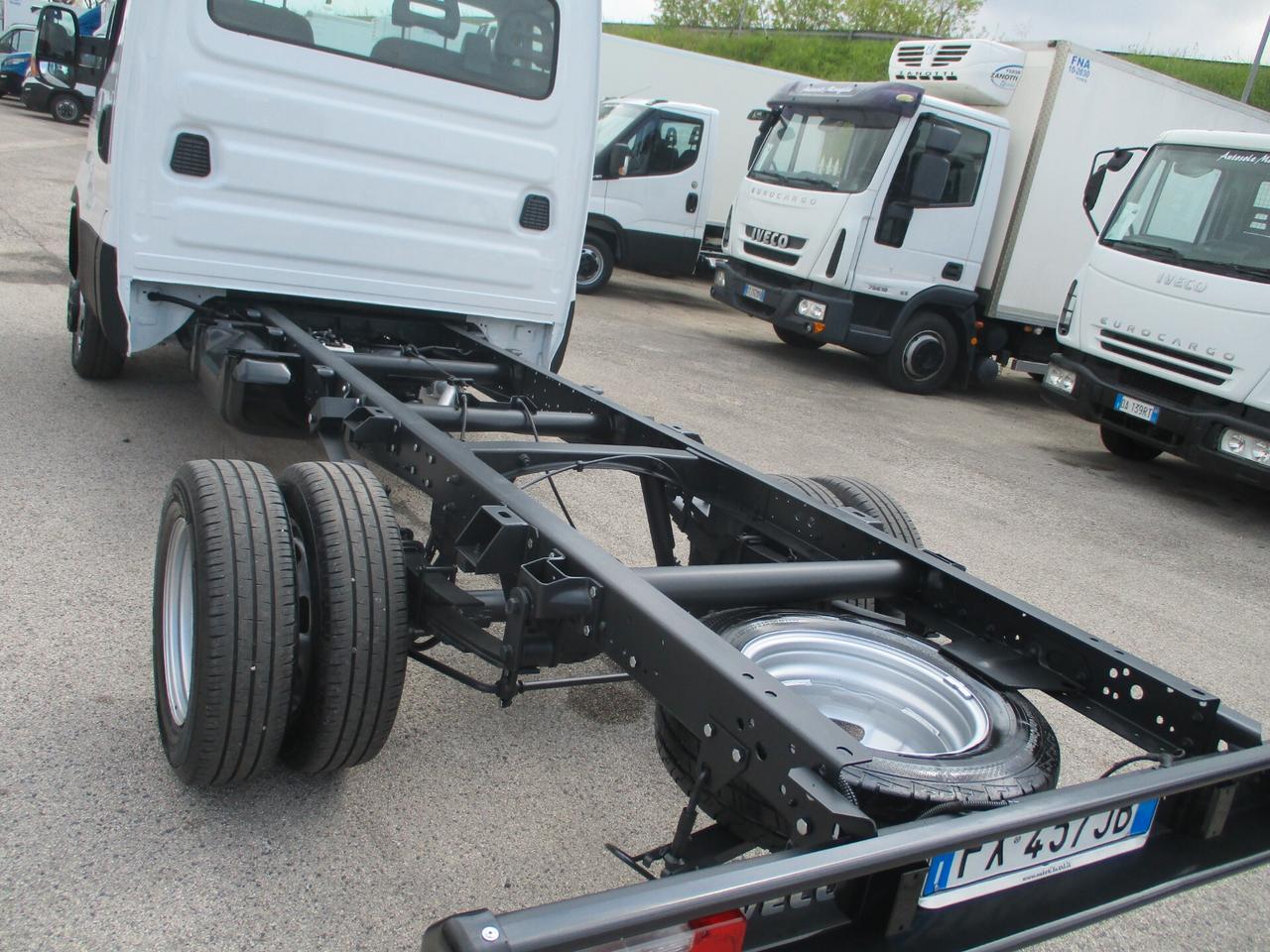 Iveco Daily 35C12 2.3 120CV E6 TELAIO P.3450