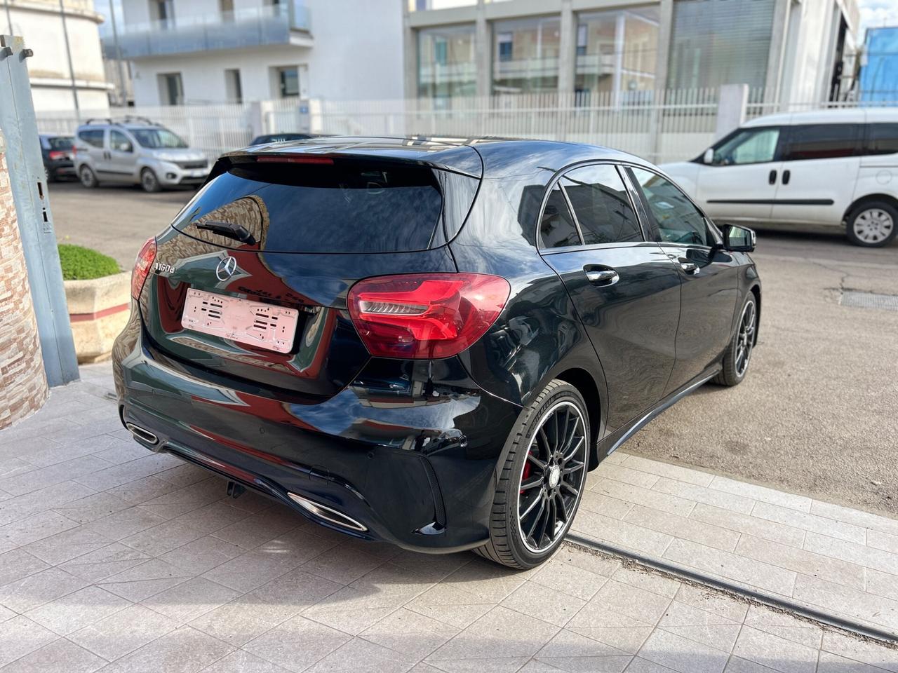 Mercedes-benz A160d Premium AMG -2017