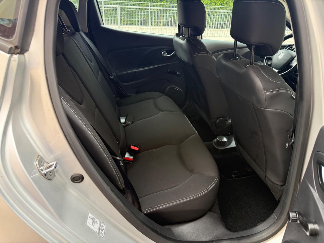 Renault Clio 1.2 75CV 5 porte Zen