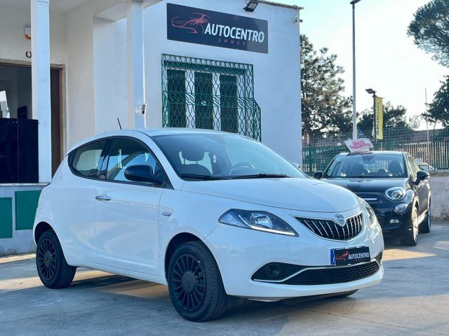 LANCIA Ypsilon 1.0 FireFly 5 porte S&amp;S Hybrid Ecochic Unyca