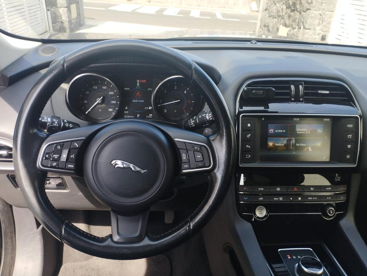 Jaguar F-Pace 3.0 D V6 300 CV AWD aut. Prestige