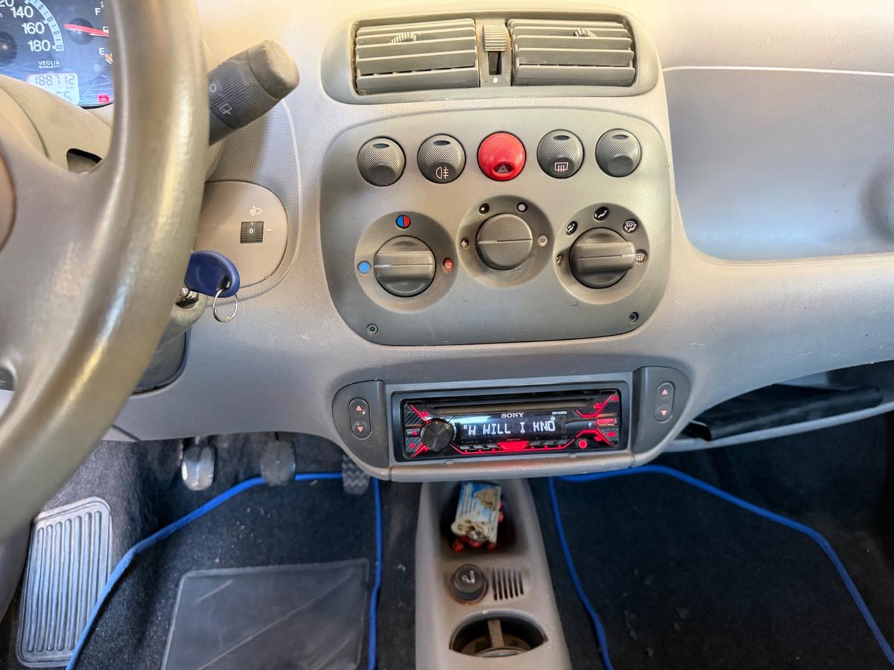 Fiat 600 1.1 benzina tenuta molto bene