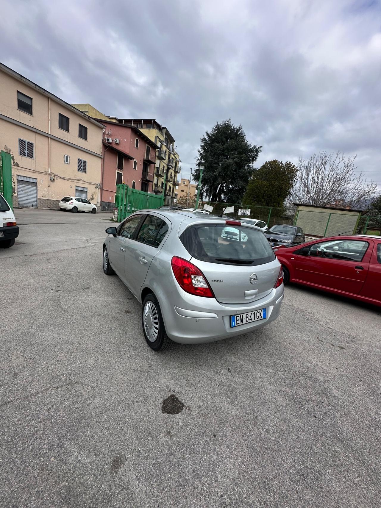 Opel Corsa 1.2 85CV 5 porte GPL-TECH Edition