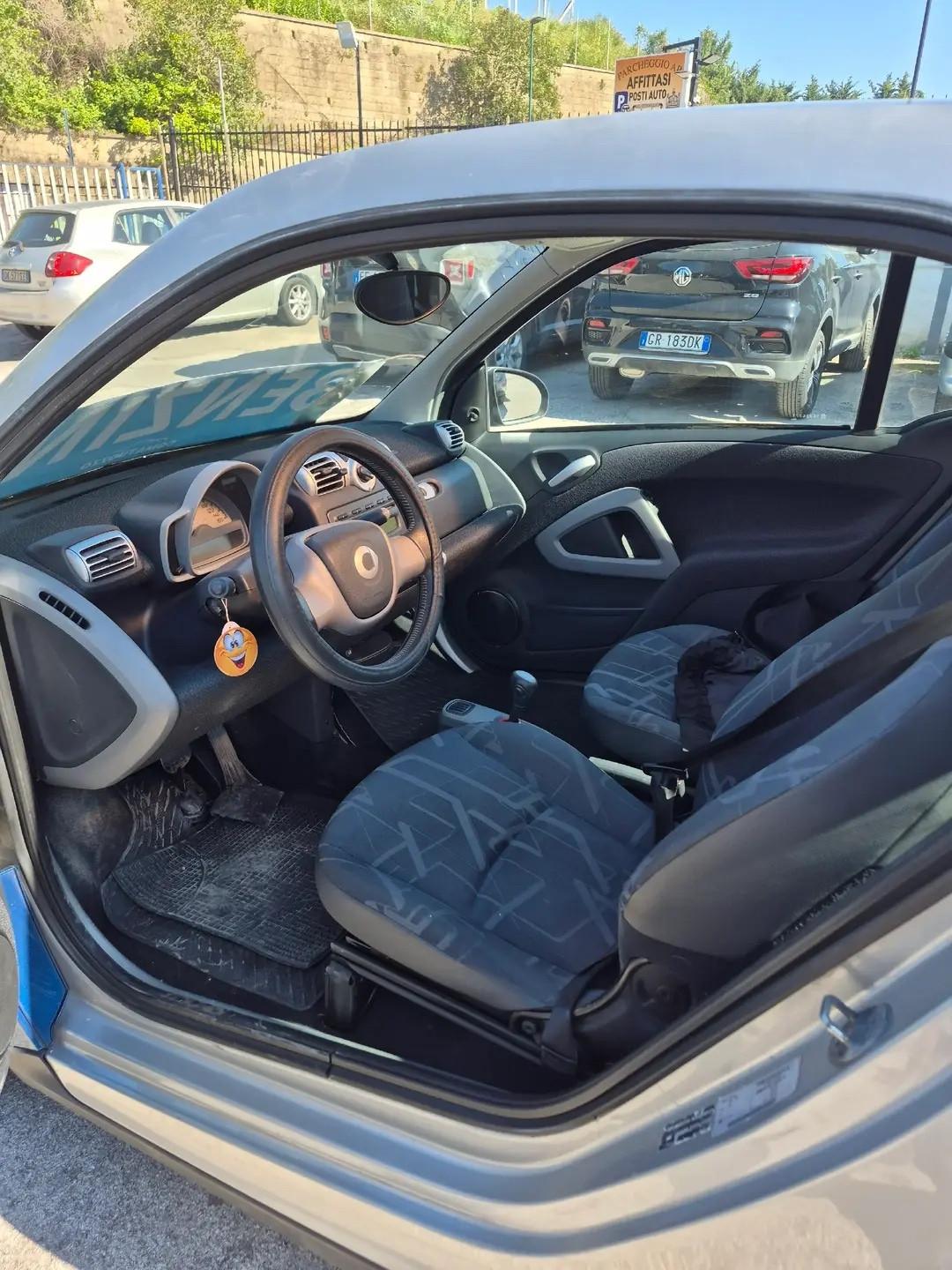 Smart ForTwo 1000 52 kW coupé pure