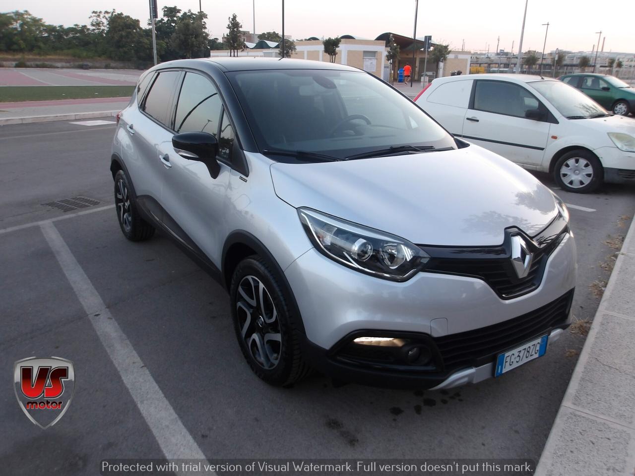RENAULT CAPTUR 900 BENZ-KM 44.000-GARANZIA FULL