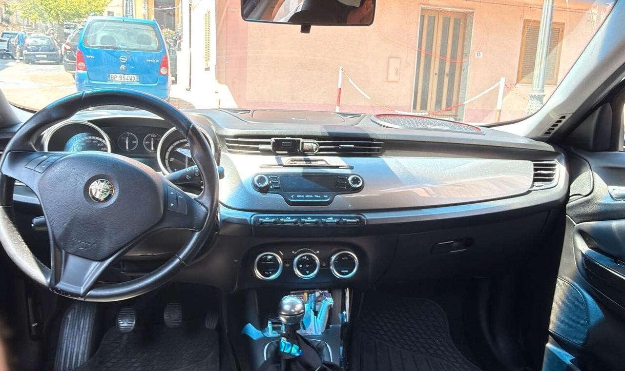 Alfa Romeo Giulietta 1.6 diesel 105 CV