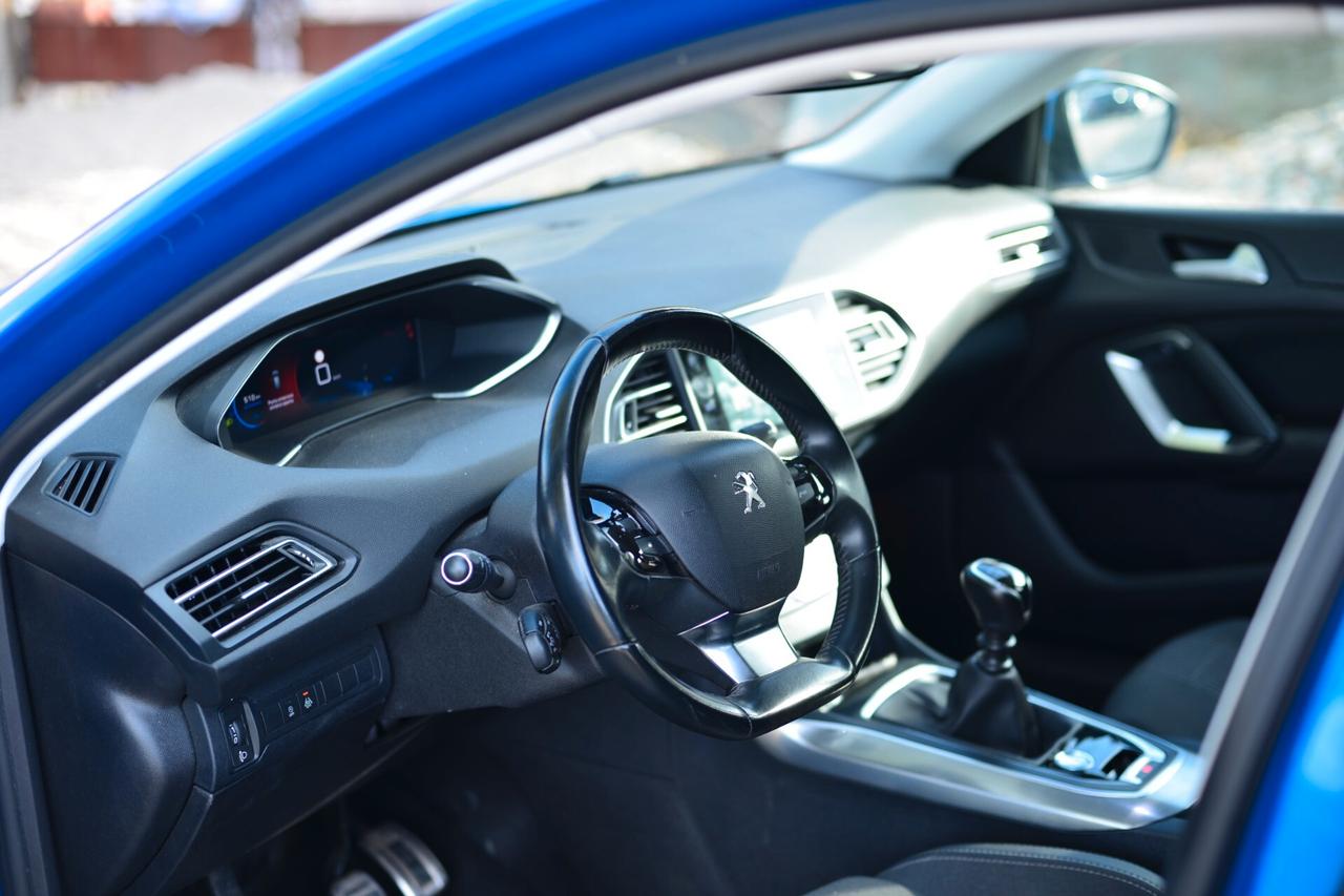 Peugeot 308 BlueHDi 130 S&S EAT8 Allure Pack