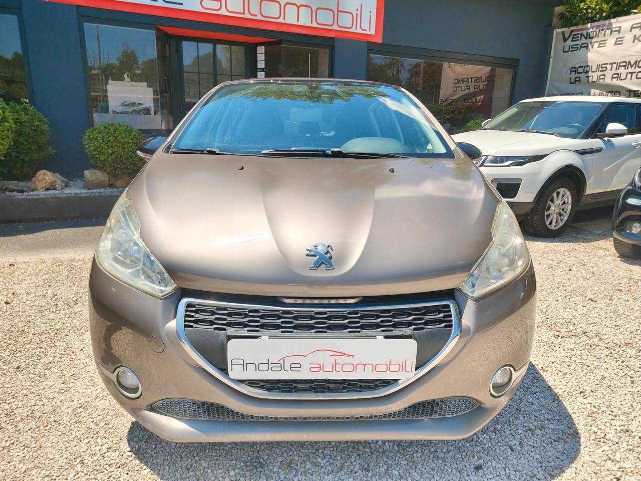 Peugeot 208 1.2 5 porte *SOLO 44000KM** PREZZO REALE
