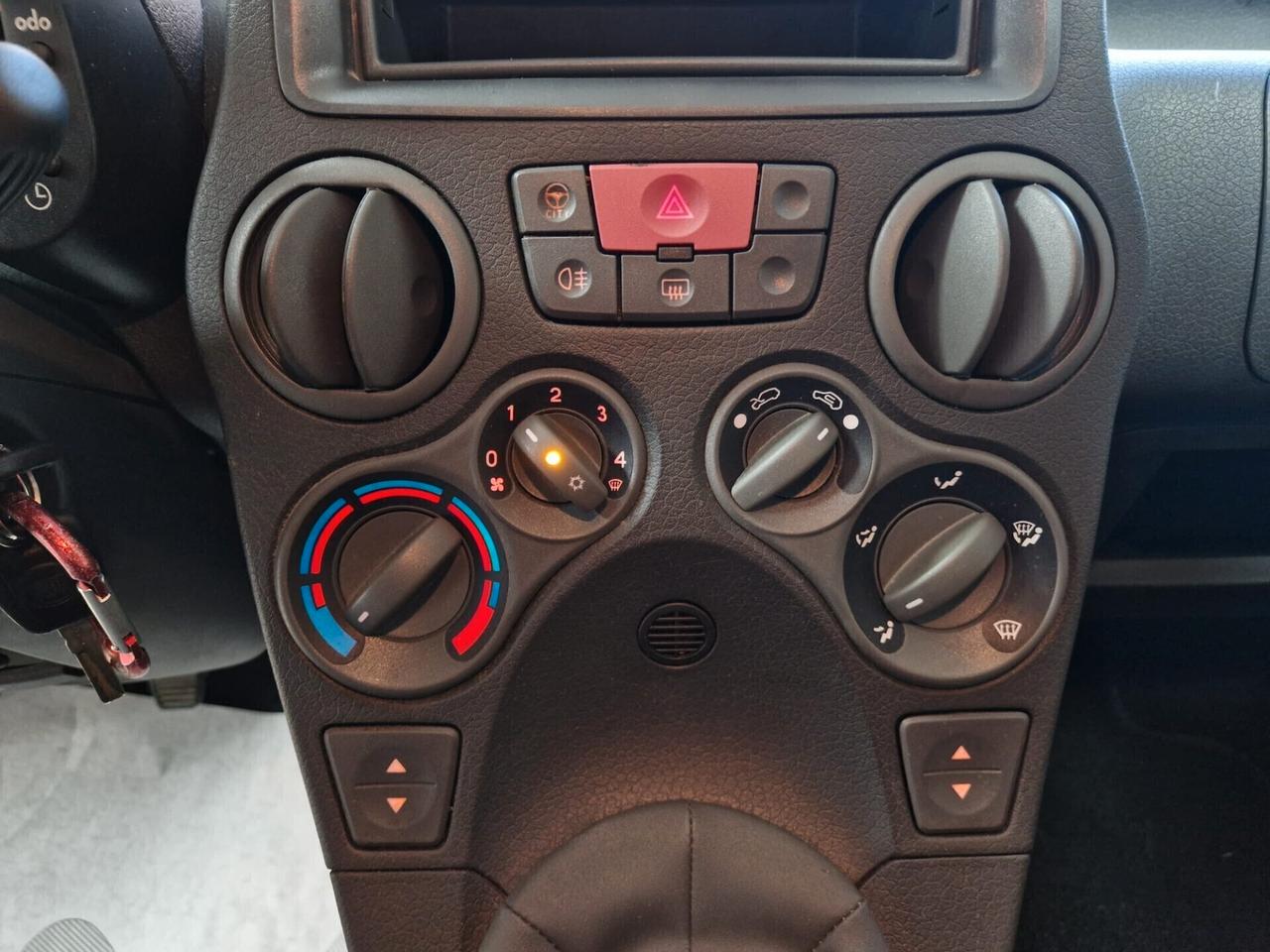 Fiat Panda 1.2 EURO 5 Neopatentati