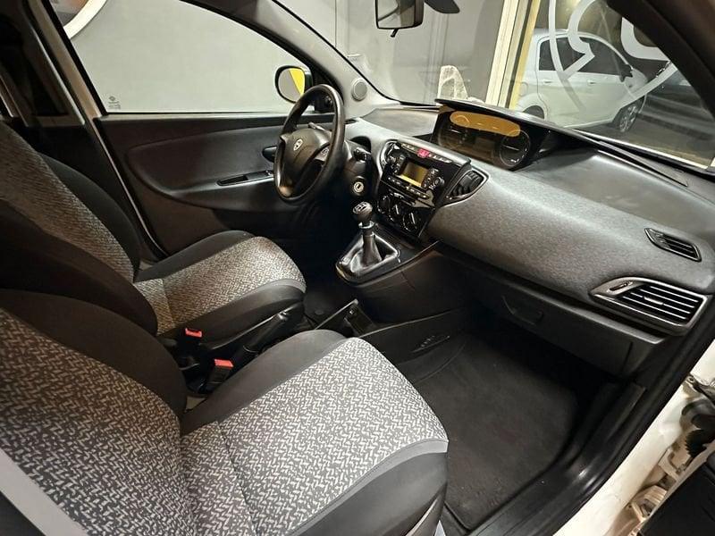 Lancia Ypsilon Ypsilon 1.2 69 CV Black and Noir PREZZO VERO