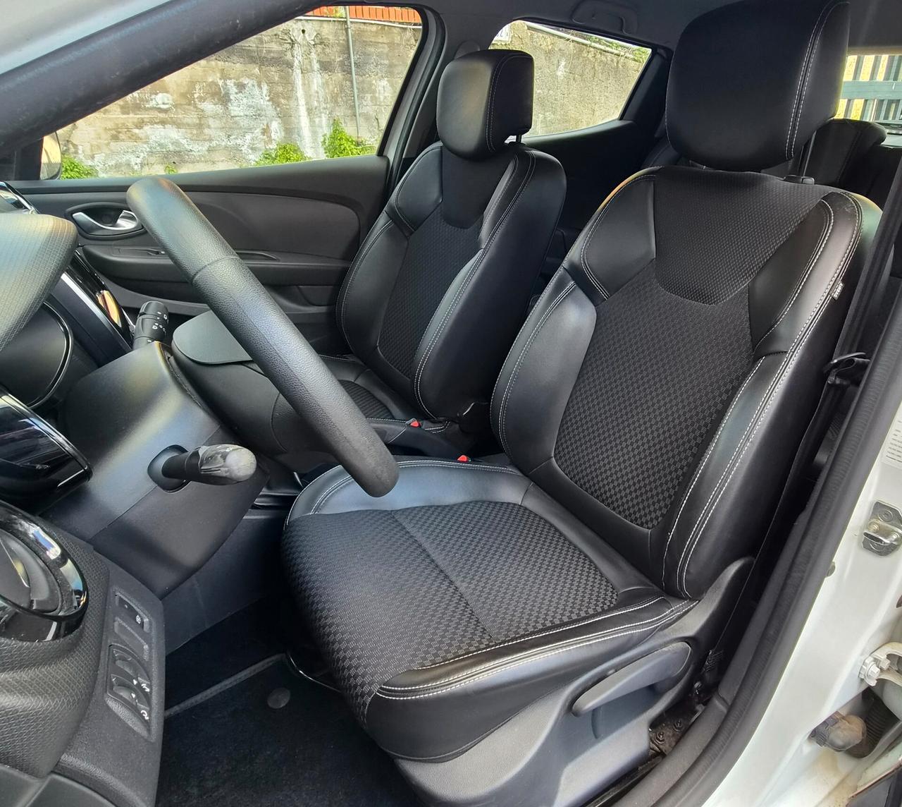 Renault Clio dCi 8V 75 CV 5 porte Moschino Life