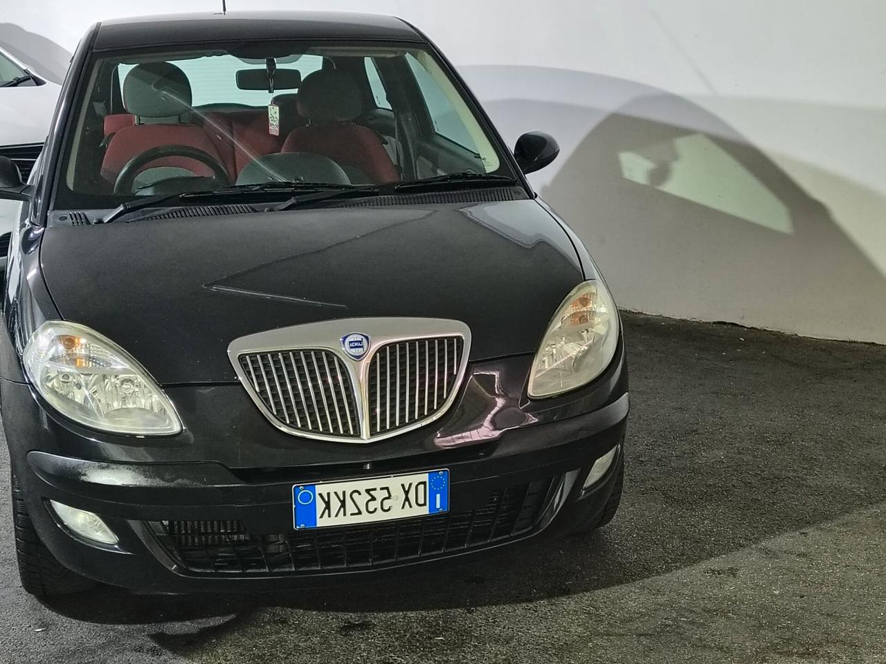 Lancia Ypsilon 1.3 MJT 90 CV Oro