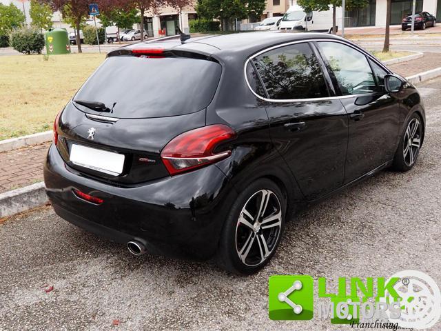 PEUGEOT 208 GT LINE finanziabile