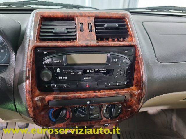 NISSAN Terrano II 2.7 Tdi 3 porte Luxury