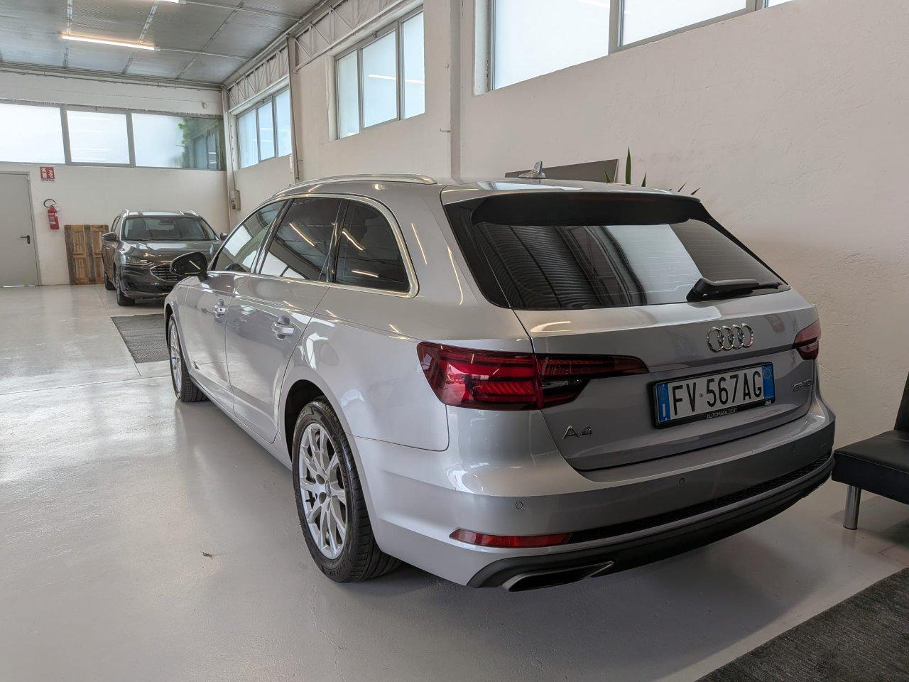 Audi A4 Avant 35 2.0 tdi Bus Sport 150cv s-tronic