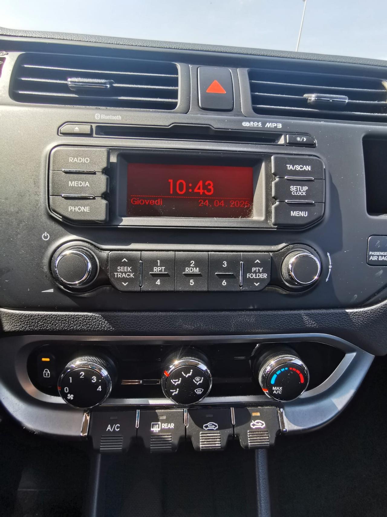 Kia Rio 1.2 CVVT 5p. GPL Active - 2013