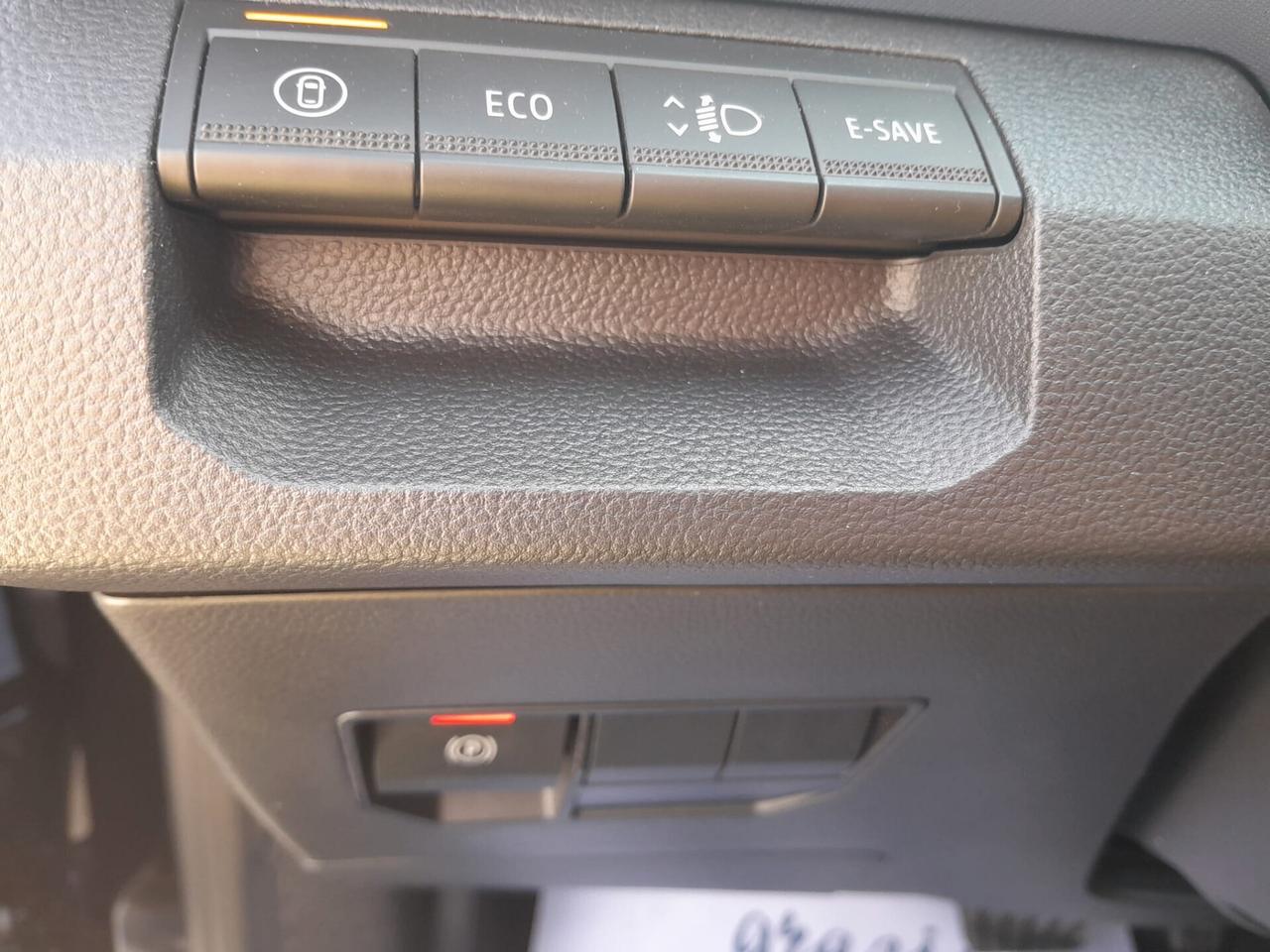 !!! Dacia Duster JOURNEY FULL HYBRID 155 CV "KM ZERO" !!!