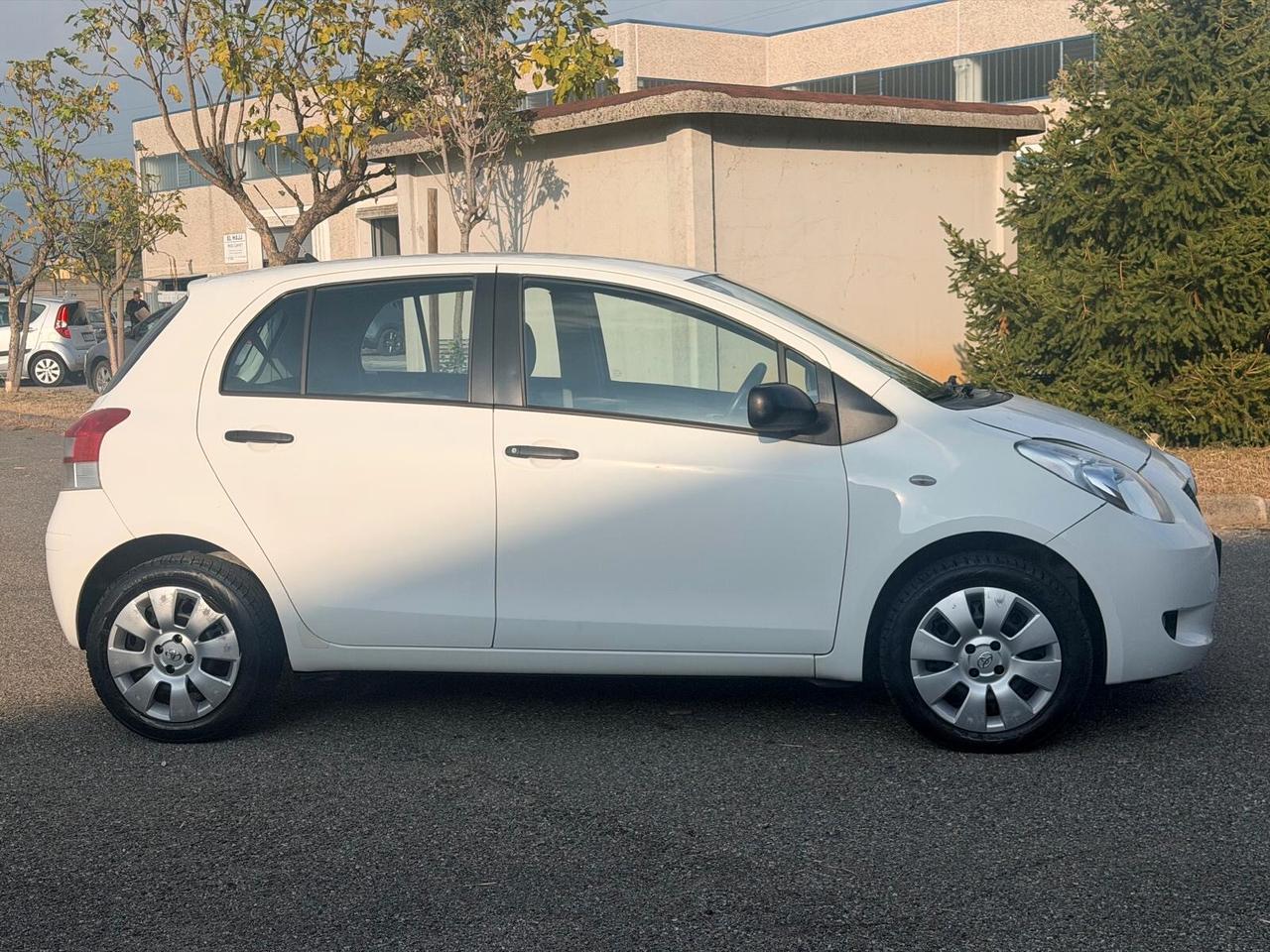 Toyota Yaris 1.0 5 porte Sol GPL