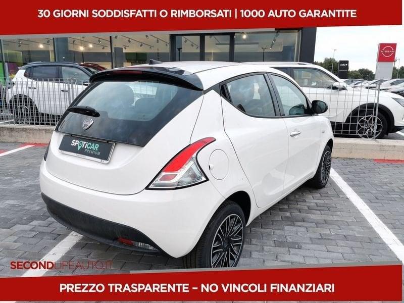 Lancia Ypsilon 1.0 firefly hybrid Oro s&s 70cv