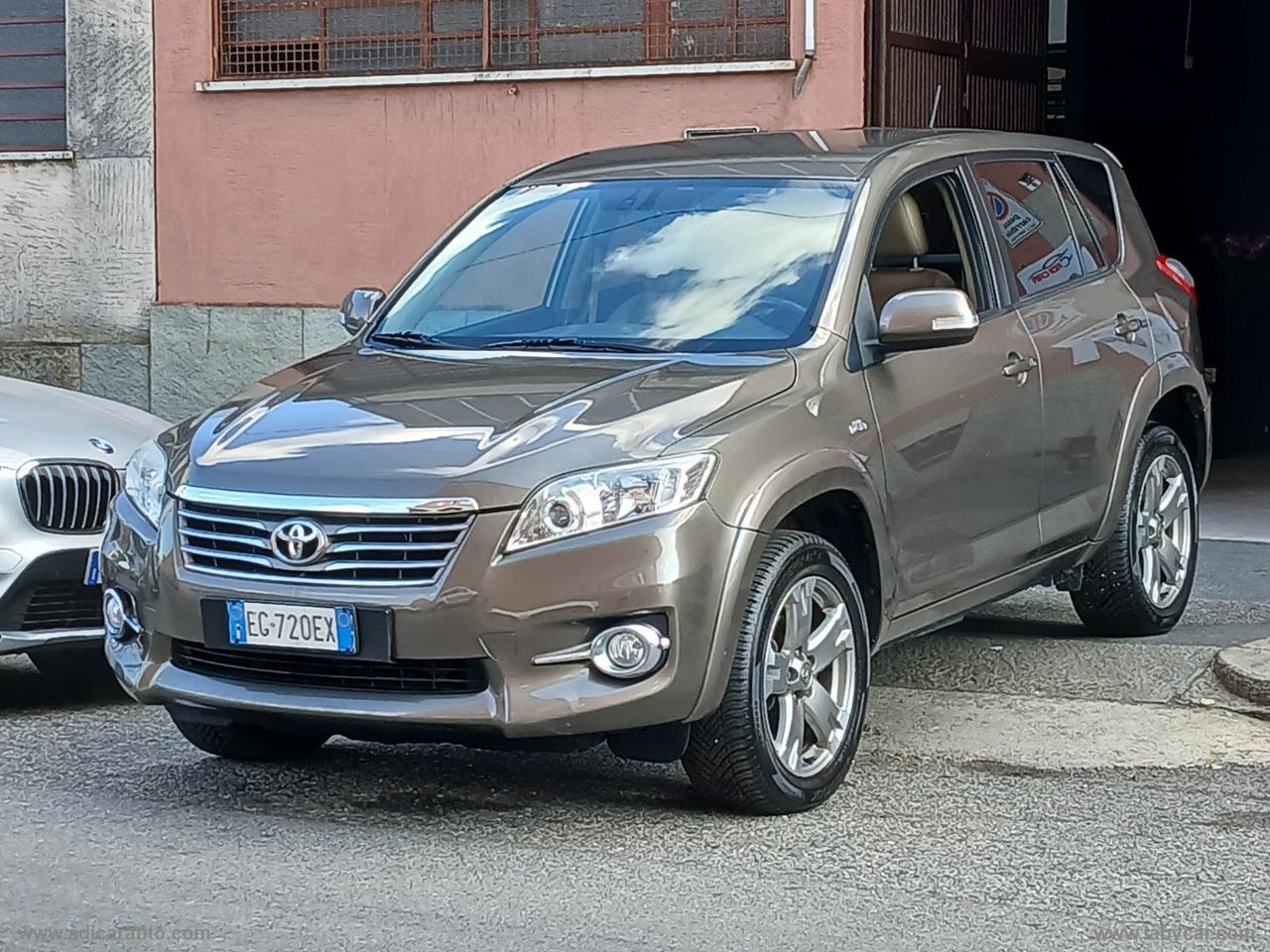 TOYOTA RAV4 Crossover 2.2 D-Cat A/T 150CV