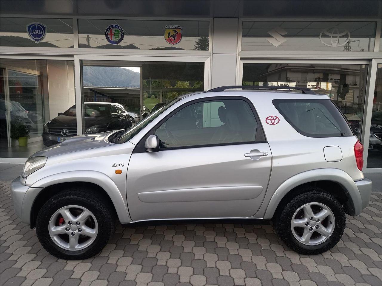 Toyota RAV 4 2.0 D-4D 4x4 3 PORTE * MAI PERCORSO FUORISTRADA *