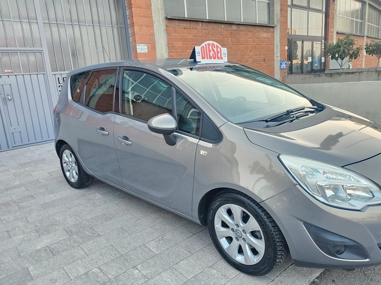 Opel Meriva 1.3 CDTI 95CV ecoFLEX Cosmo