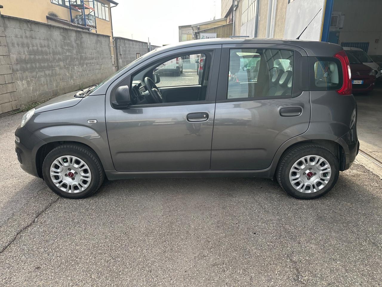 Fiat Panda 1.2 BENZINA NEOPATENTATI