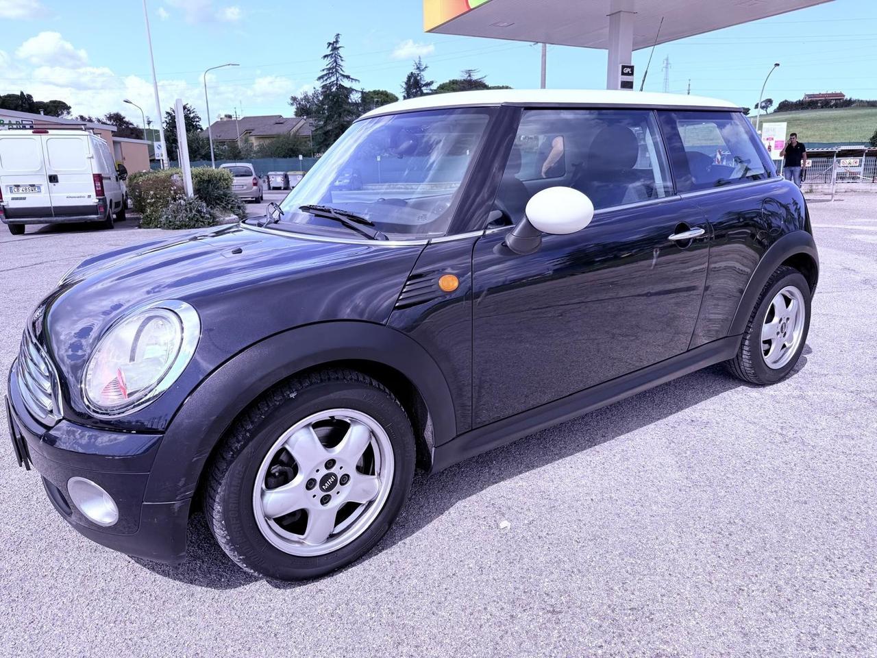 Mini 1.4 16V One Ok neopatentati