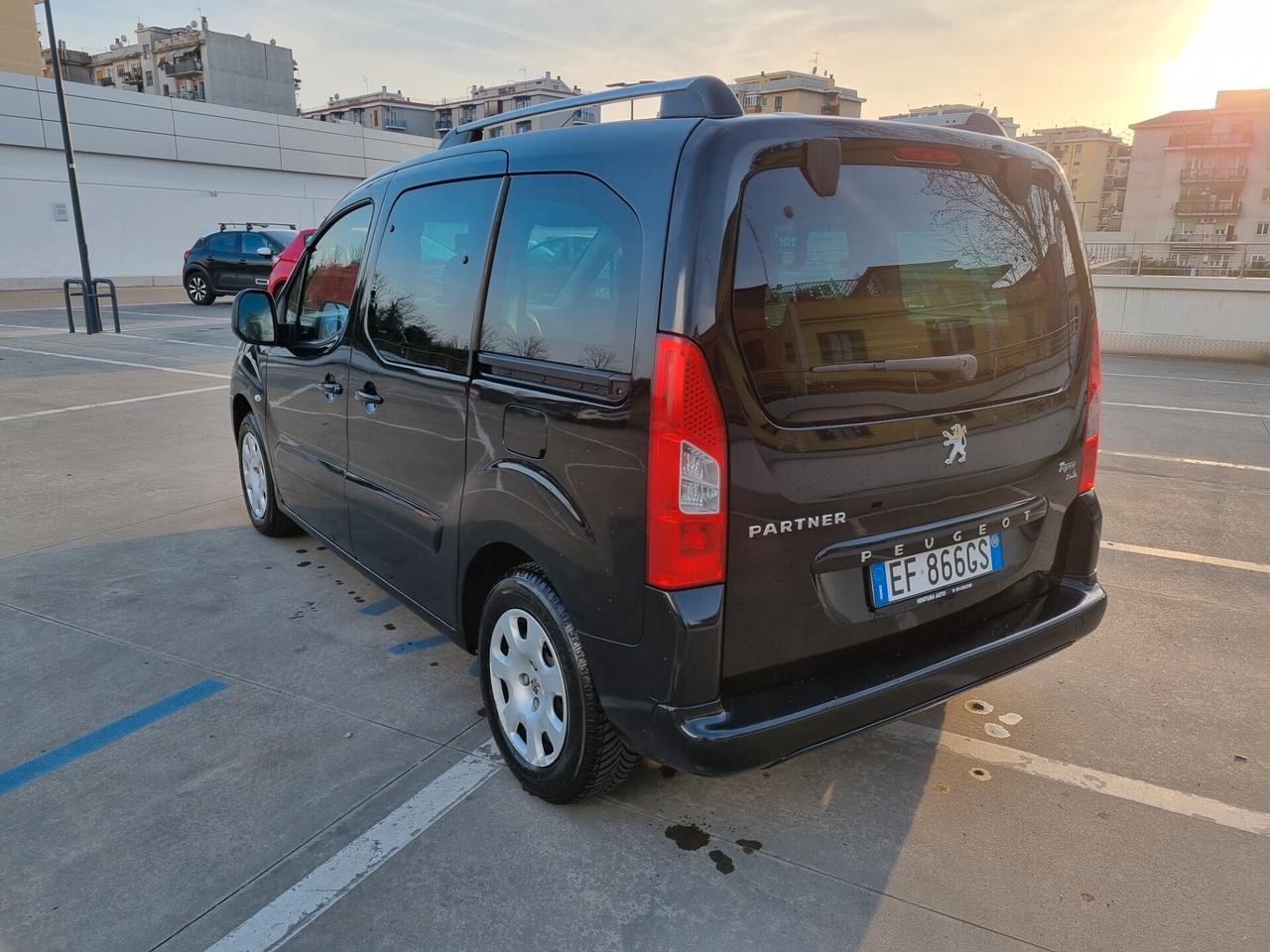 Peugeot Partner Tepee 1.6 VTi 120CV Zénith