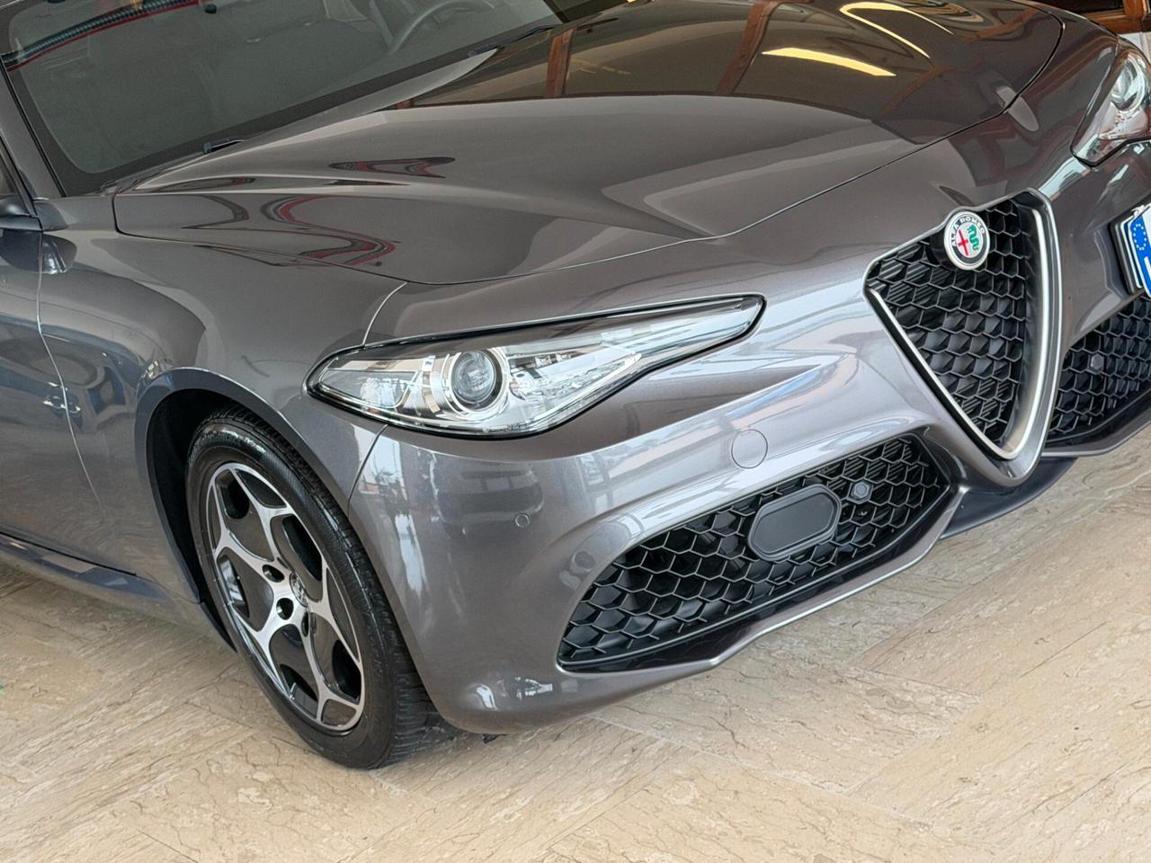 Alfa Romeo Giulia 2.2 TURBODIESEL 160 cv. AT8 SUPER BUSINESS
