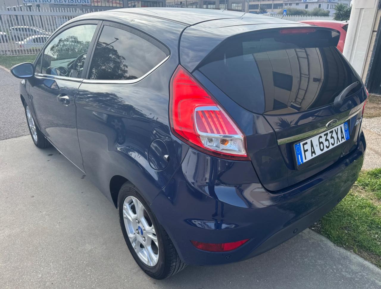 Ford Fiesta 1.5 TDCi 75CV TITANIUM -119.000 KM-