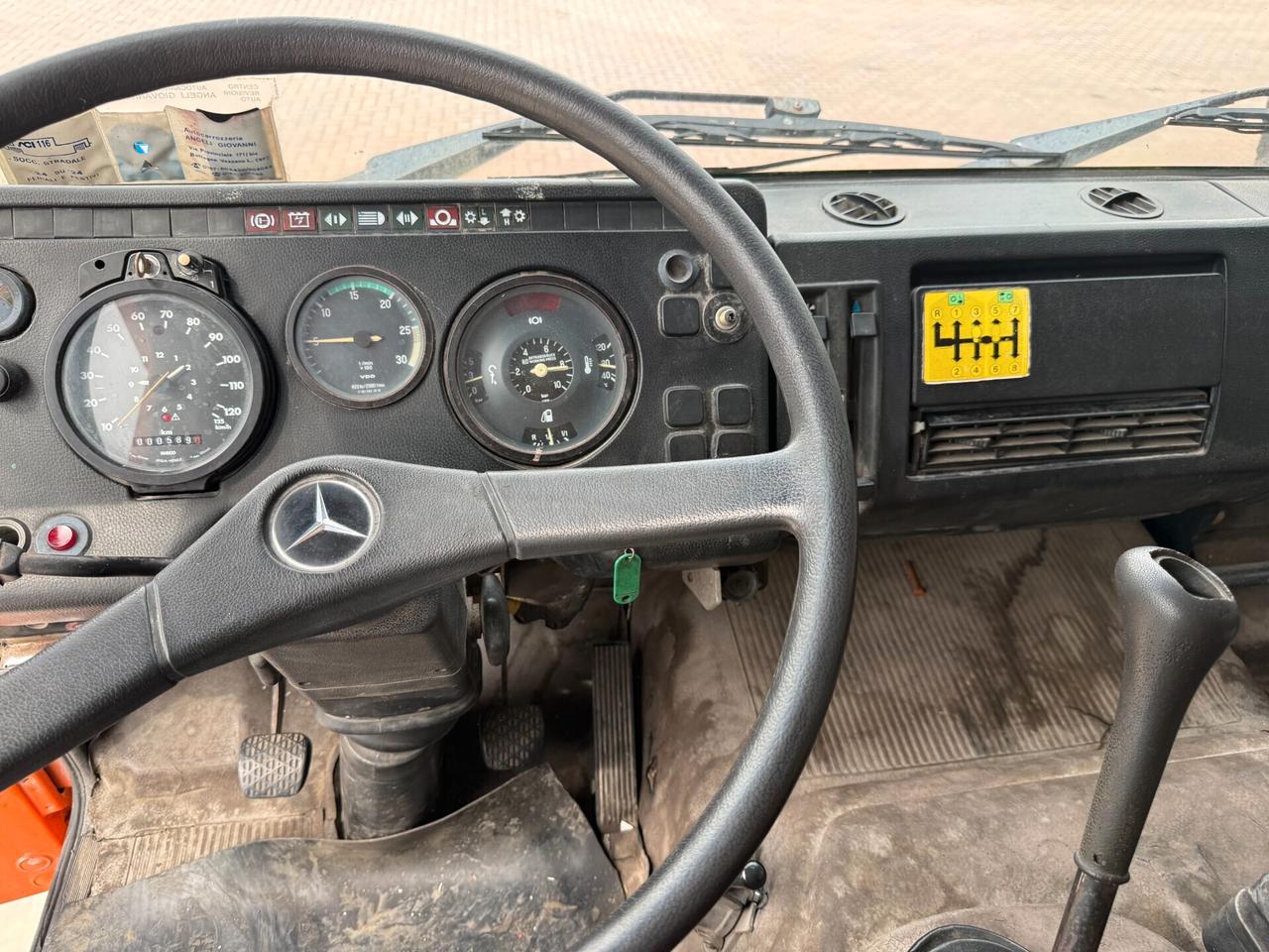Mercedes Benz SK 1919 ribaltabile trilaterale con Gru HIAB Hidrocom 140