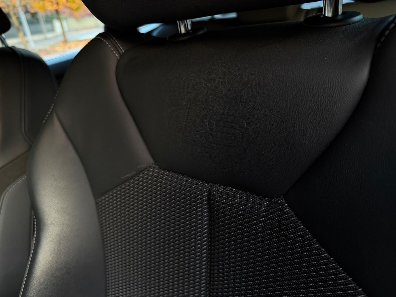 Audi Q3 35 TDI S tronic S-line edition