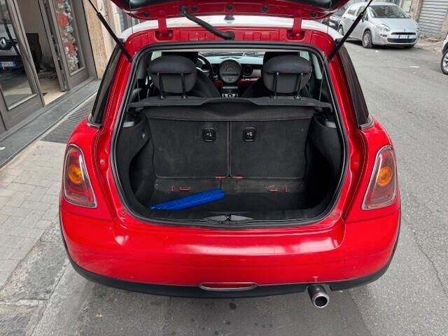 Mini Cooper D 1.6 16V D Pepper