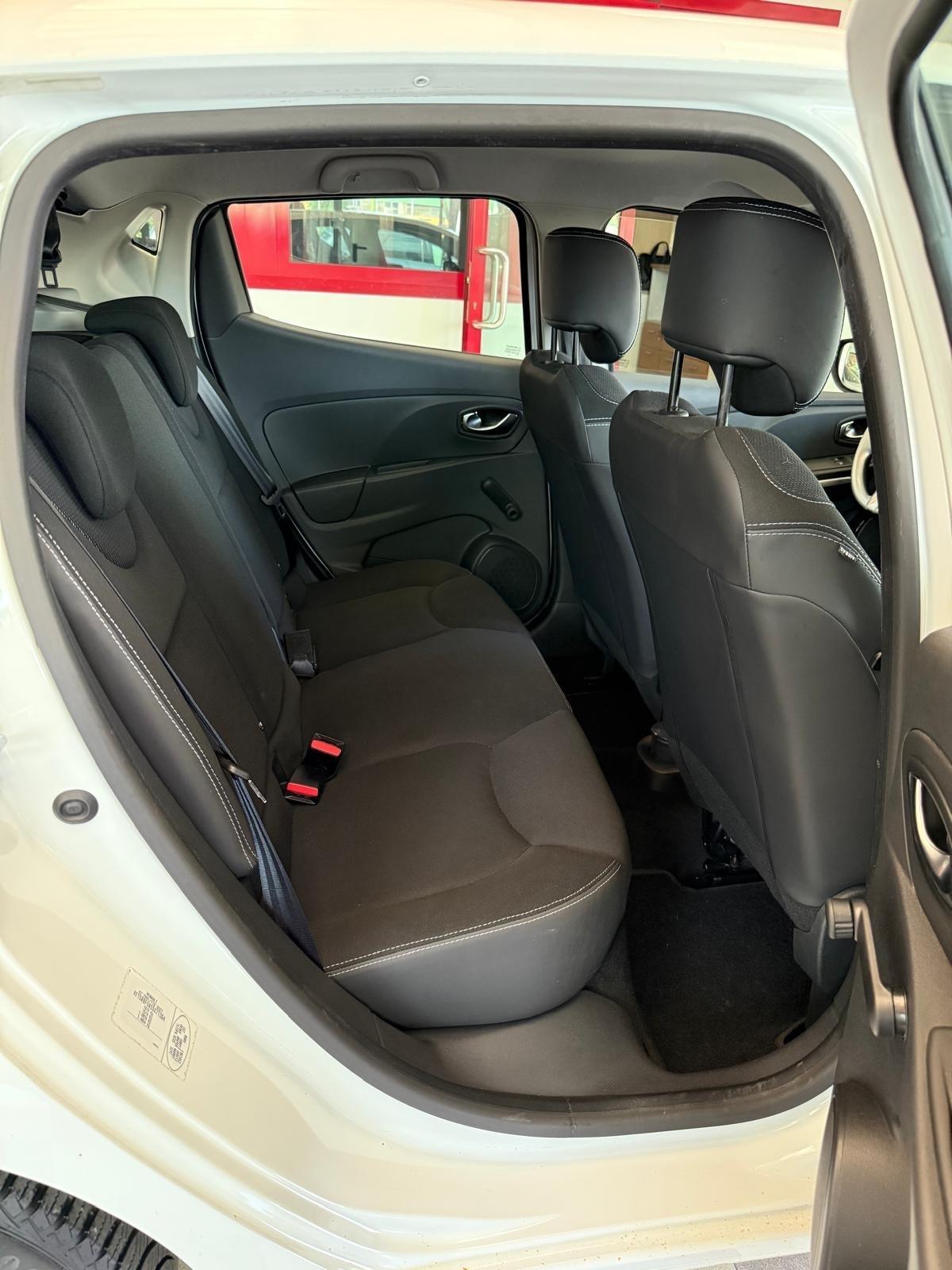 Renault Clio dCi 75CV Neopatentati