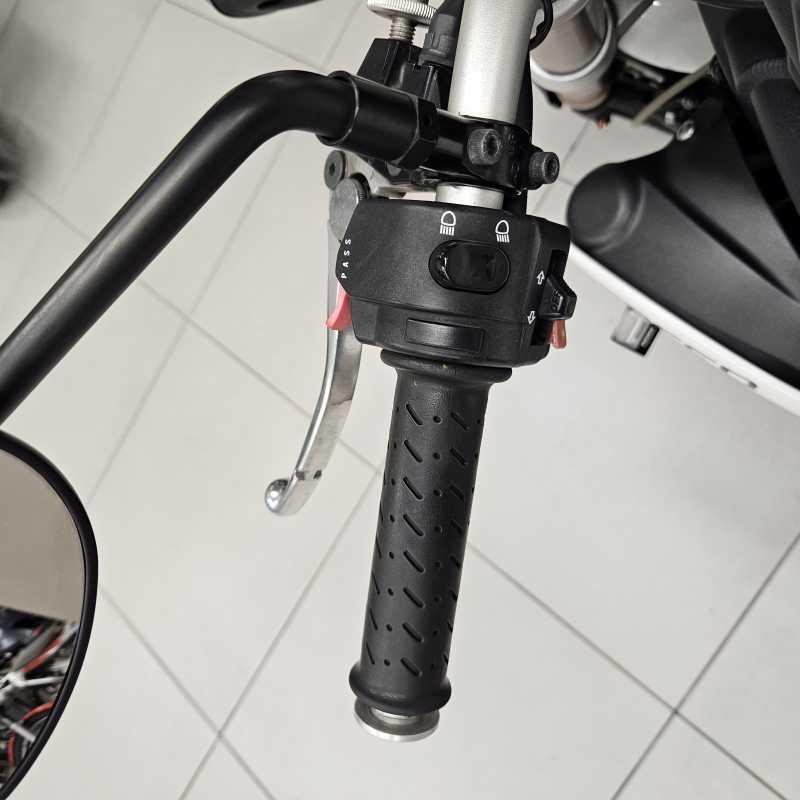 Triumph Speed Triple 1050 - 2011