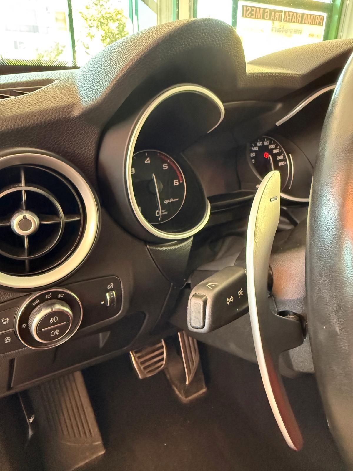 Alfa Romeo Stelvio 2.2 160 CV AT8 RWD Sprint