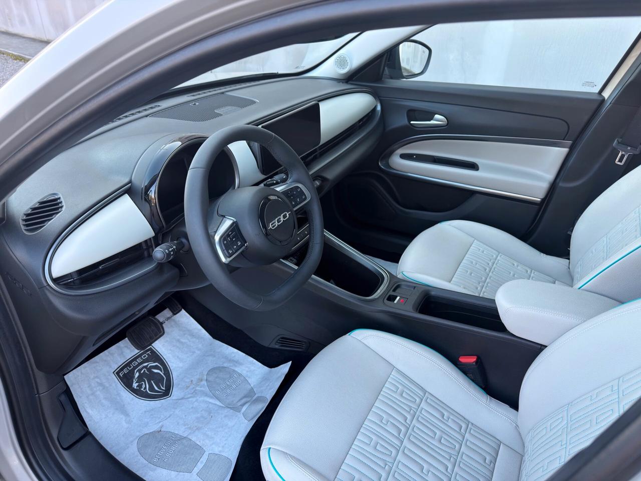 Fiat 600 Hybrid 136 CV DCT MHEV La Prima