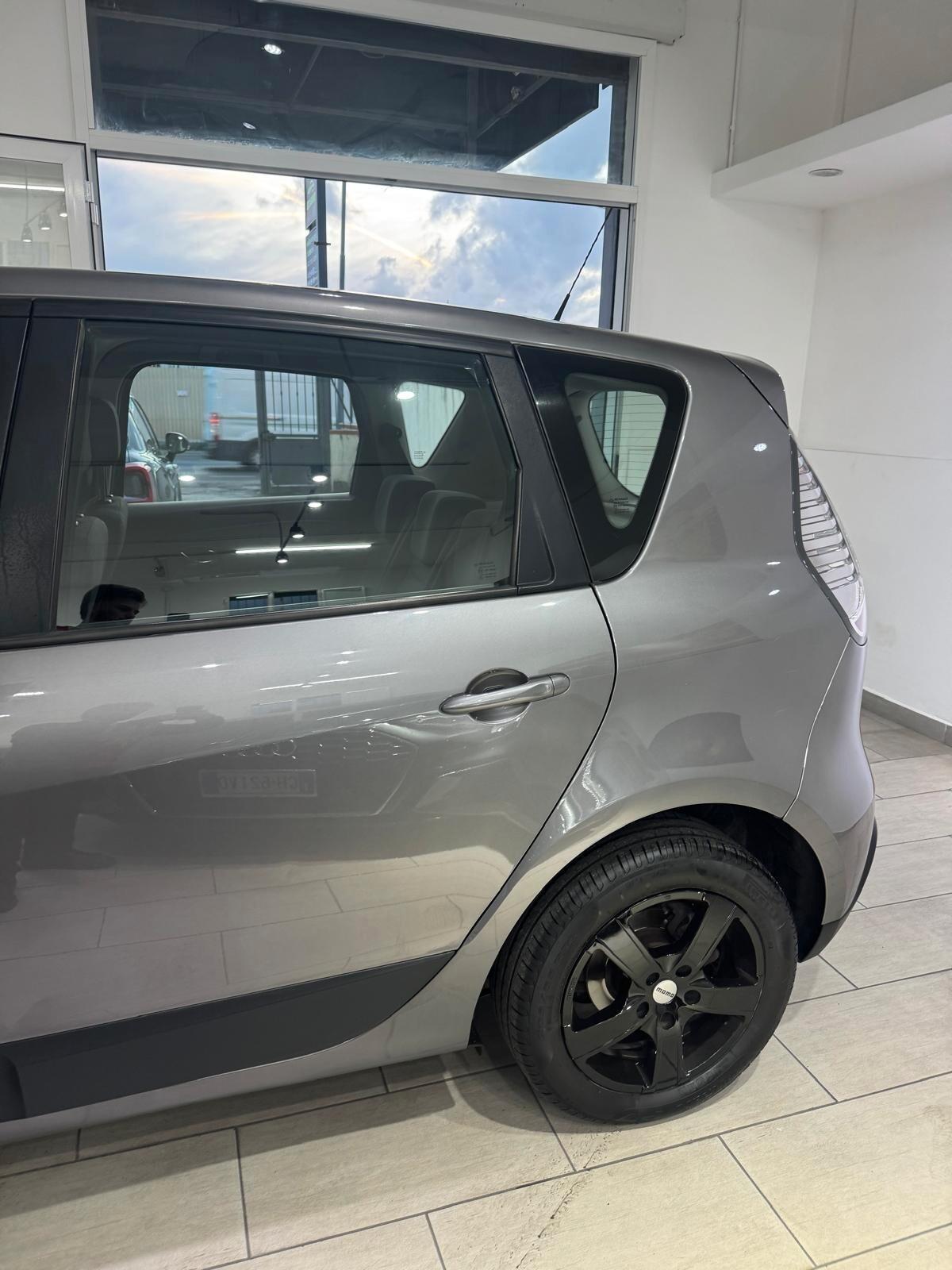 Renault Scenic Scénic XMod 1.6 GPL Wave